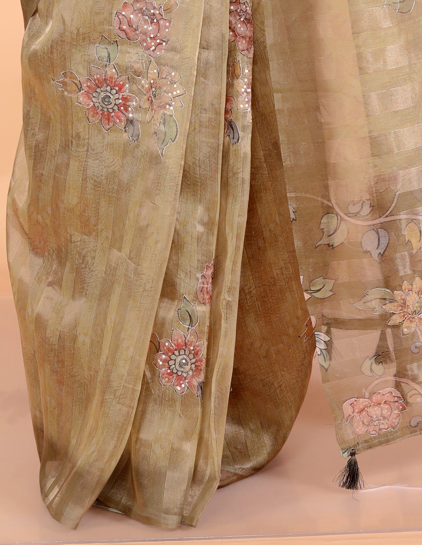 Pure Handloom Tissue Pita Work Floral Saree