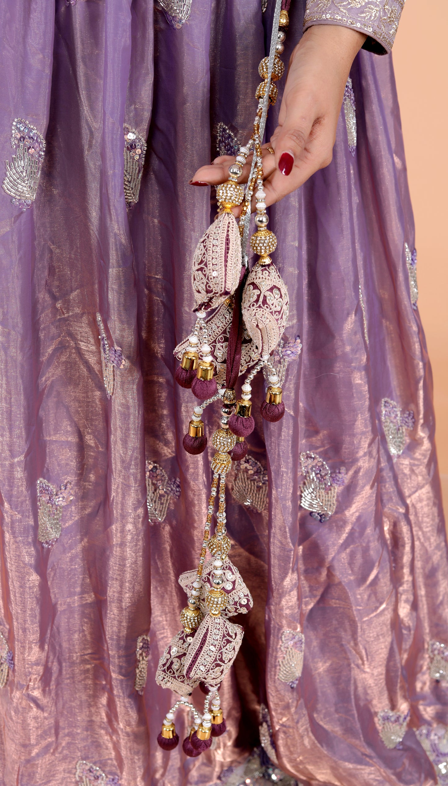 GLOSSY TISSUE HANDWORK DETAILING LAVENDER LEHNGA BY SKFBHOLUBHAI