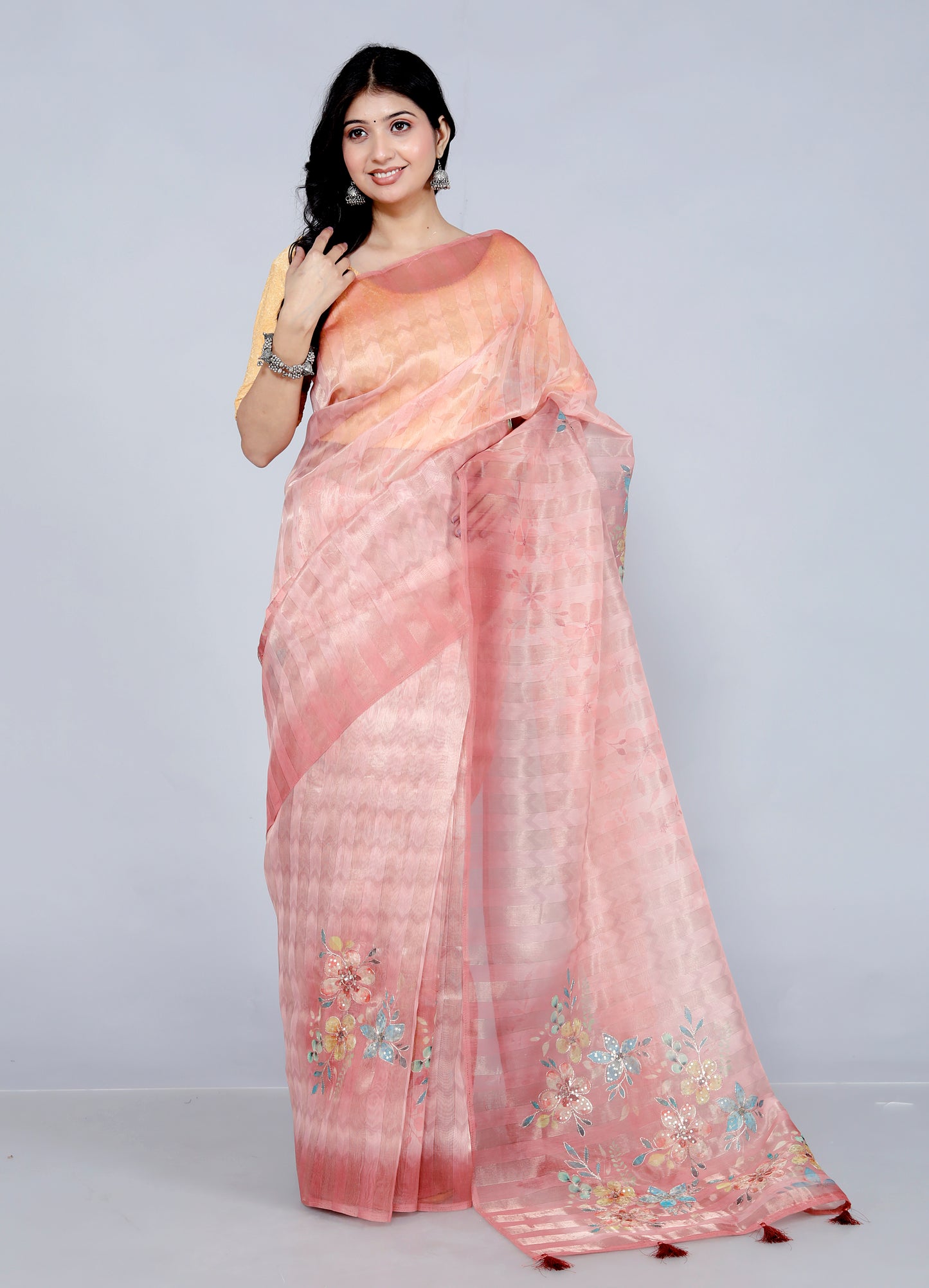 Pure Handloom Tissue Pita Work Floral Saree