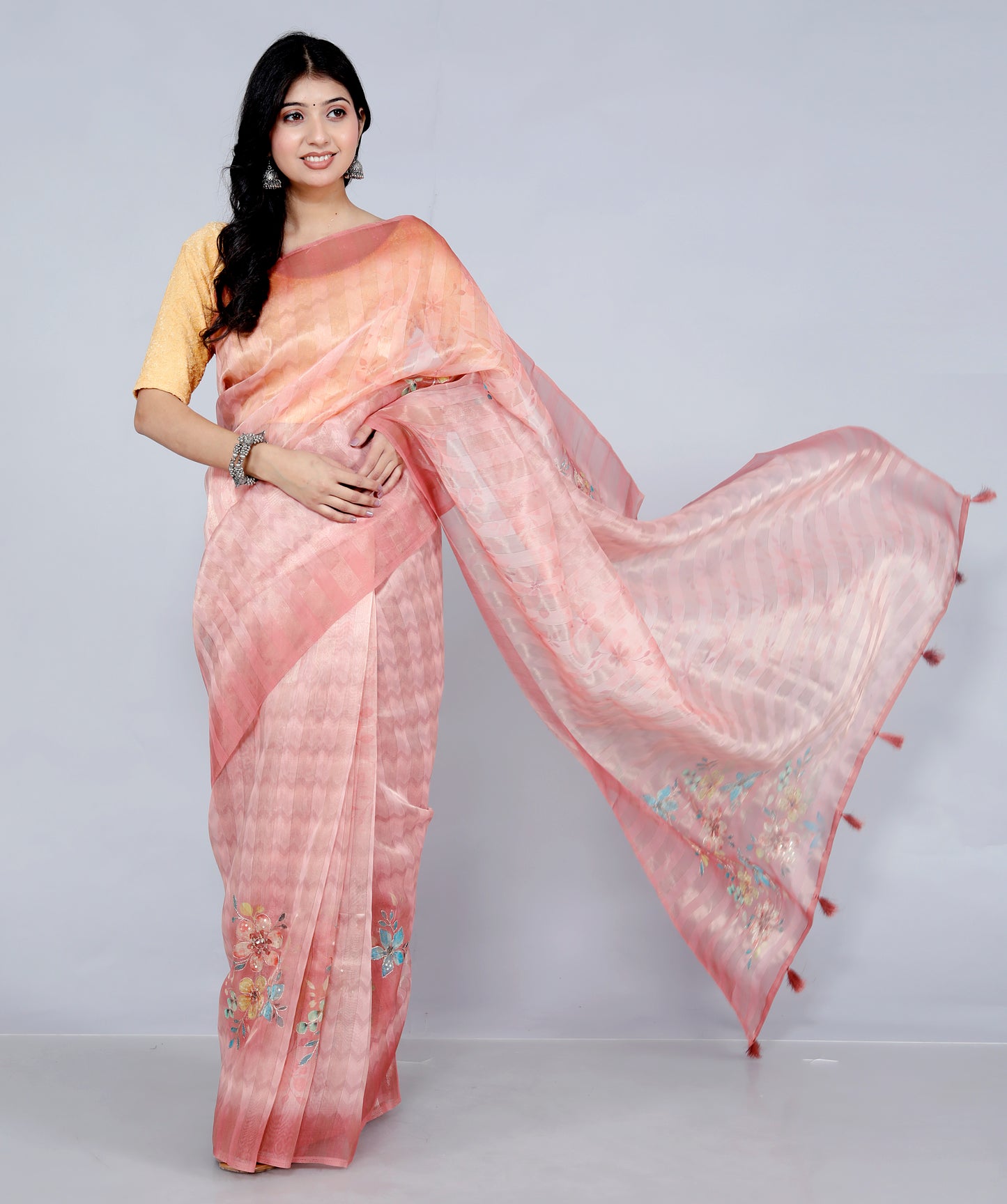 Pure Handloom Tissue Pita Work Floral Saree