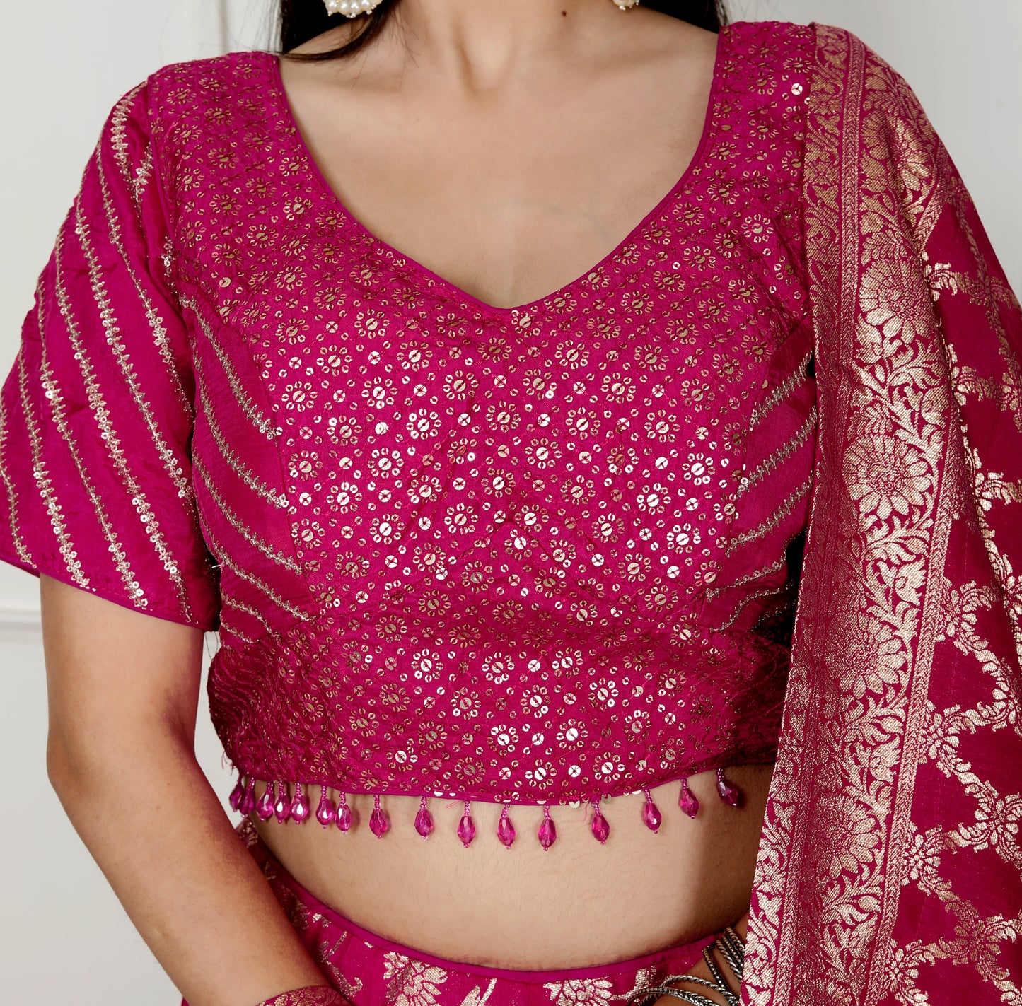 STYLISH SILK BROCADE ZARI LEHNGA