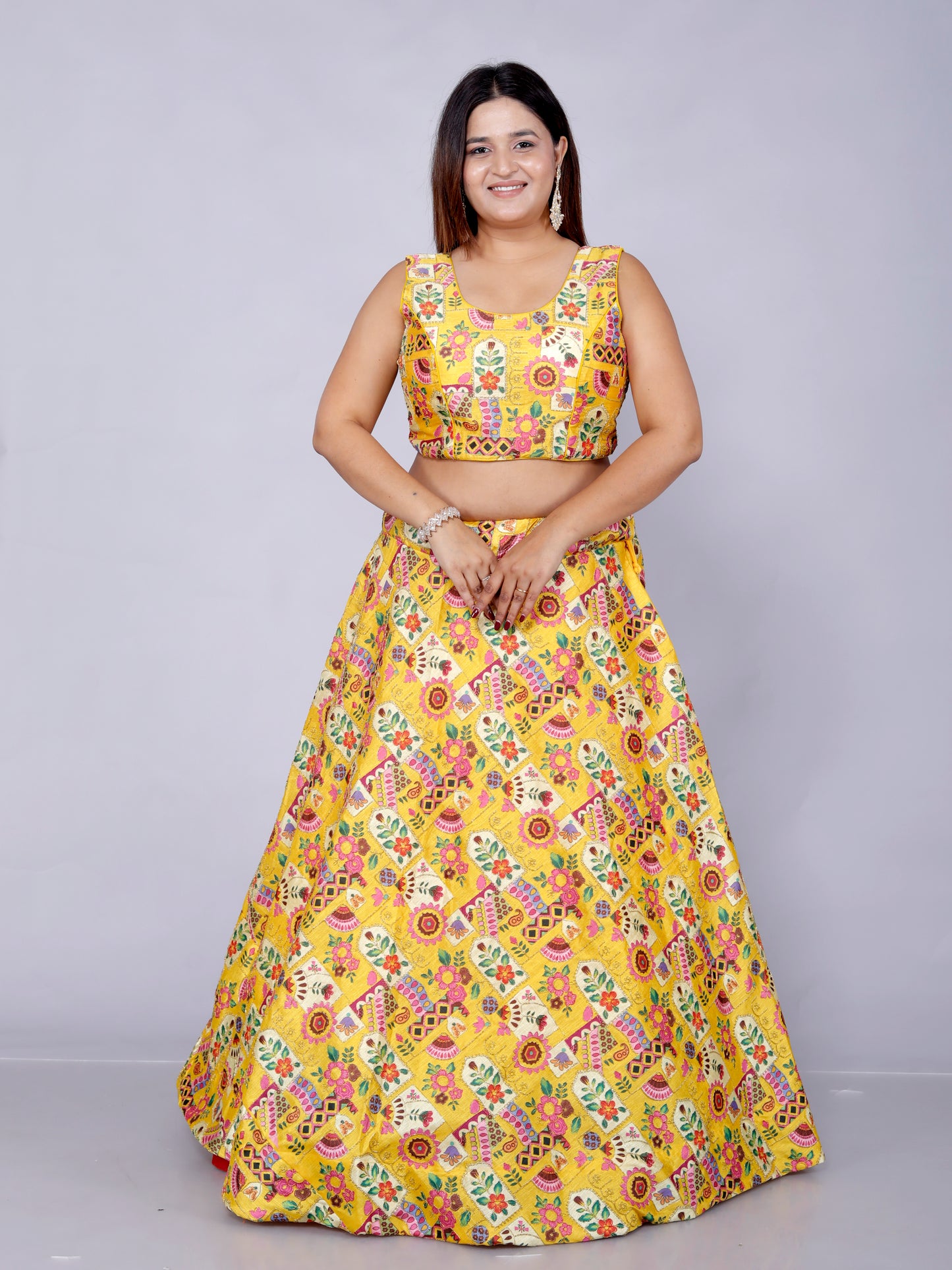 SILK HAND PAINTED ZARI OUTLINE WORK STICH YELLOW LEHNGA BY SKFBHOLUBHAI