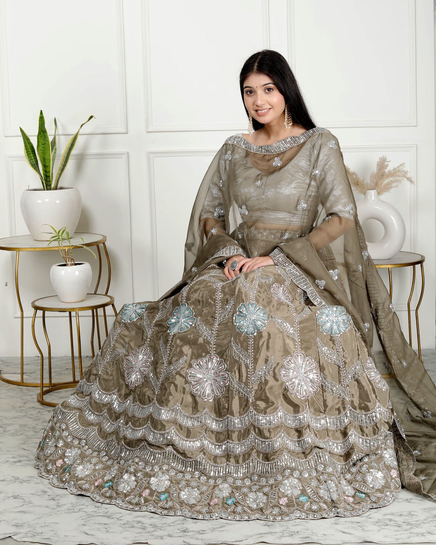 SEQUENCE ZARI LEHNGA