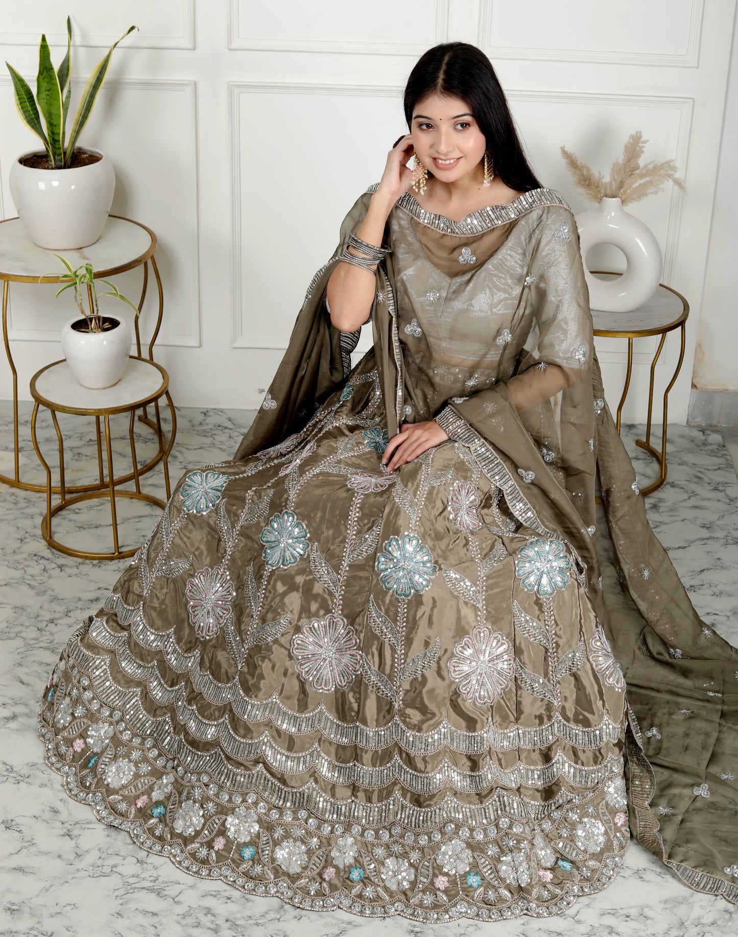 SEQUENCE ZARI LEHNGA