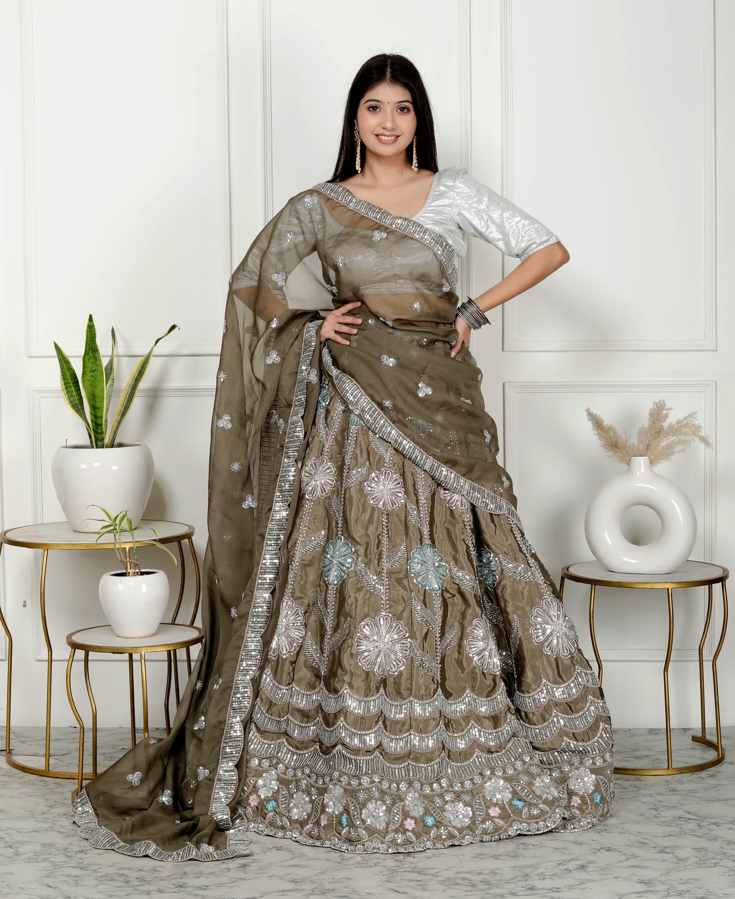 SEQUENCE ZARI LEHNGA