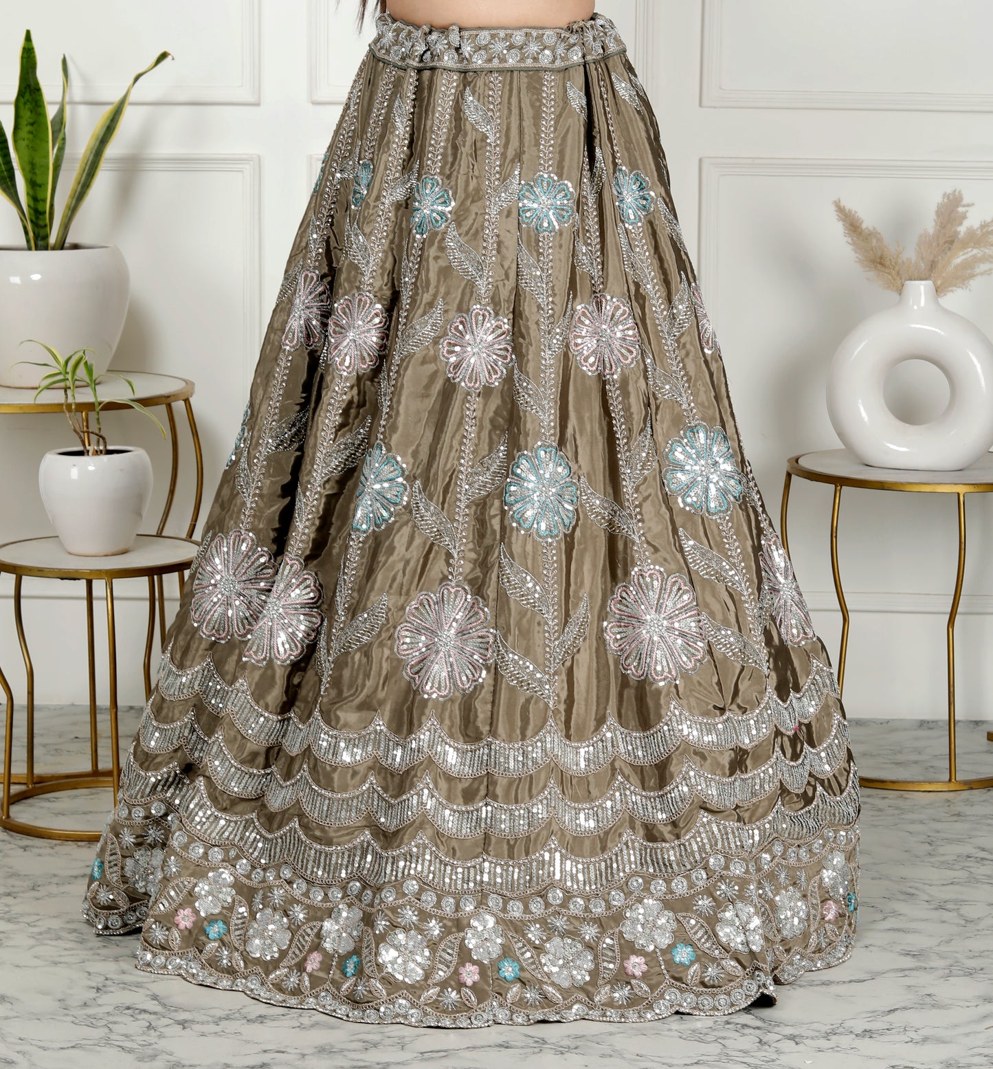SEQUENCE ZARI LEHNGA