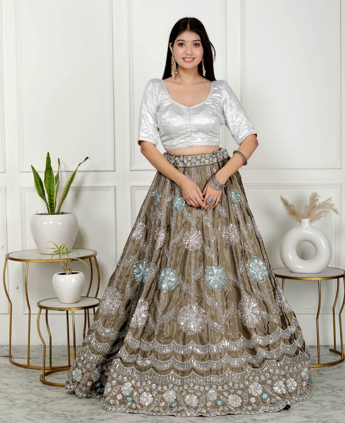 SEQUENCE ZARI LEHNGA