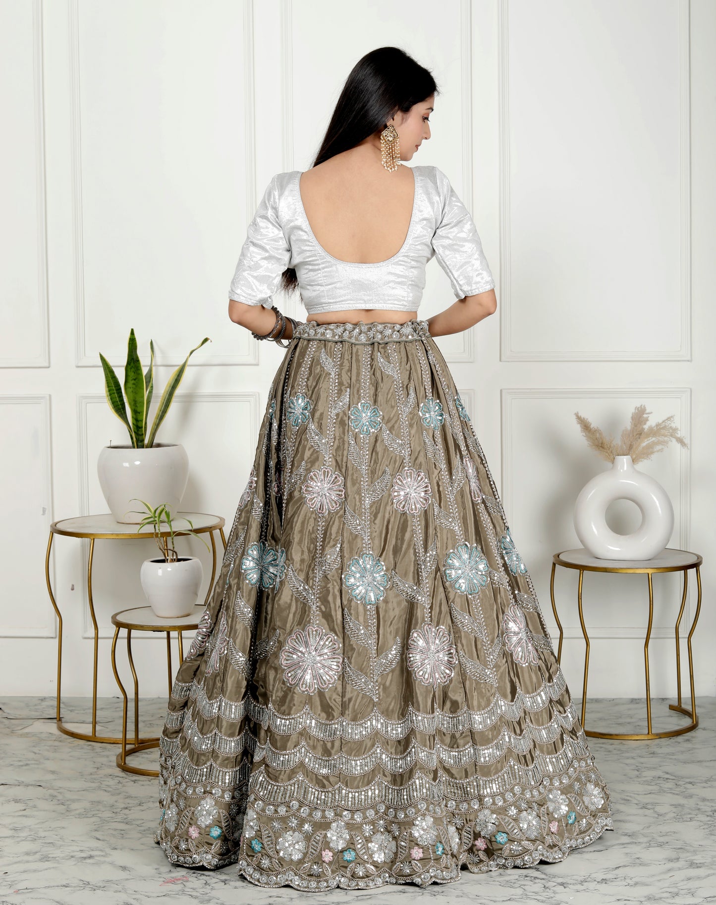 SEQUENCE ZARI LEHNGA