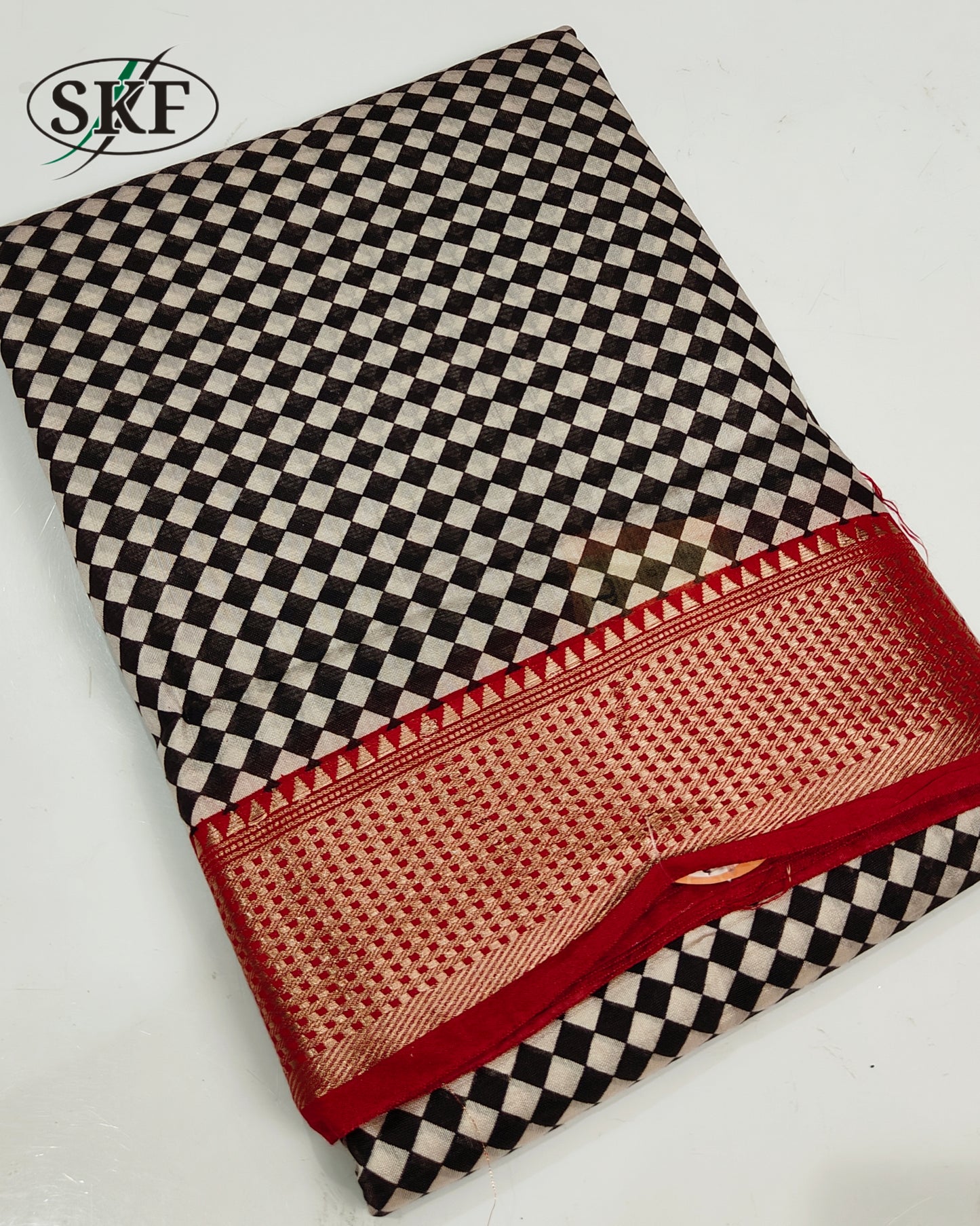 OPADA SILK CHEKERED WEAVING SAREE BY SKFBHOLUBHAI