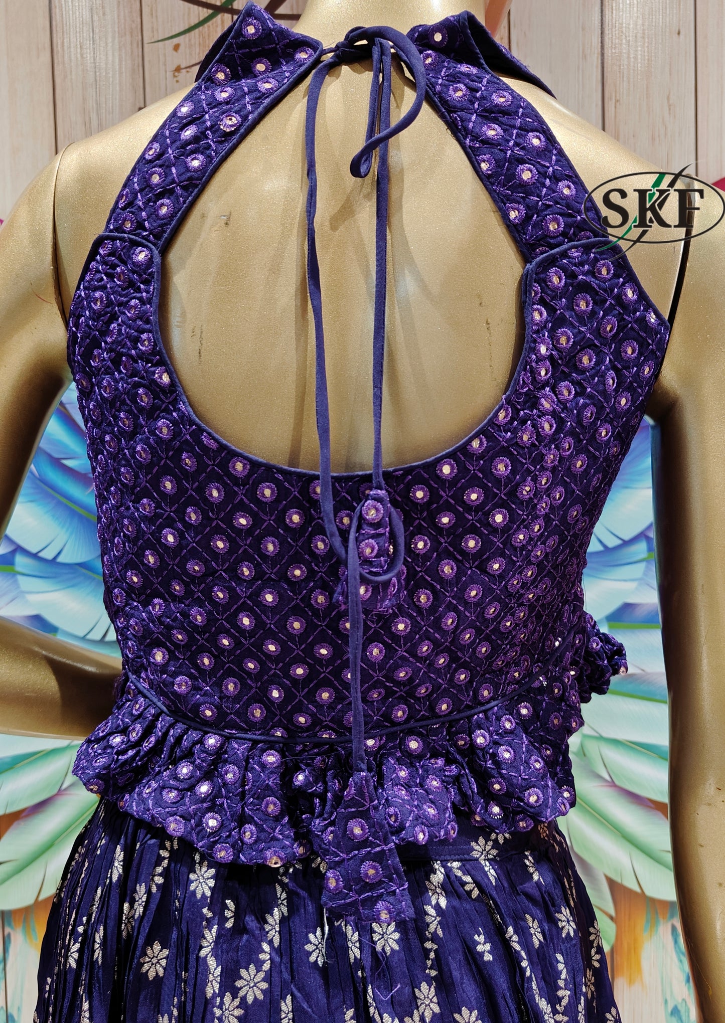 SILK CROPTOP