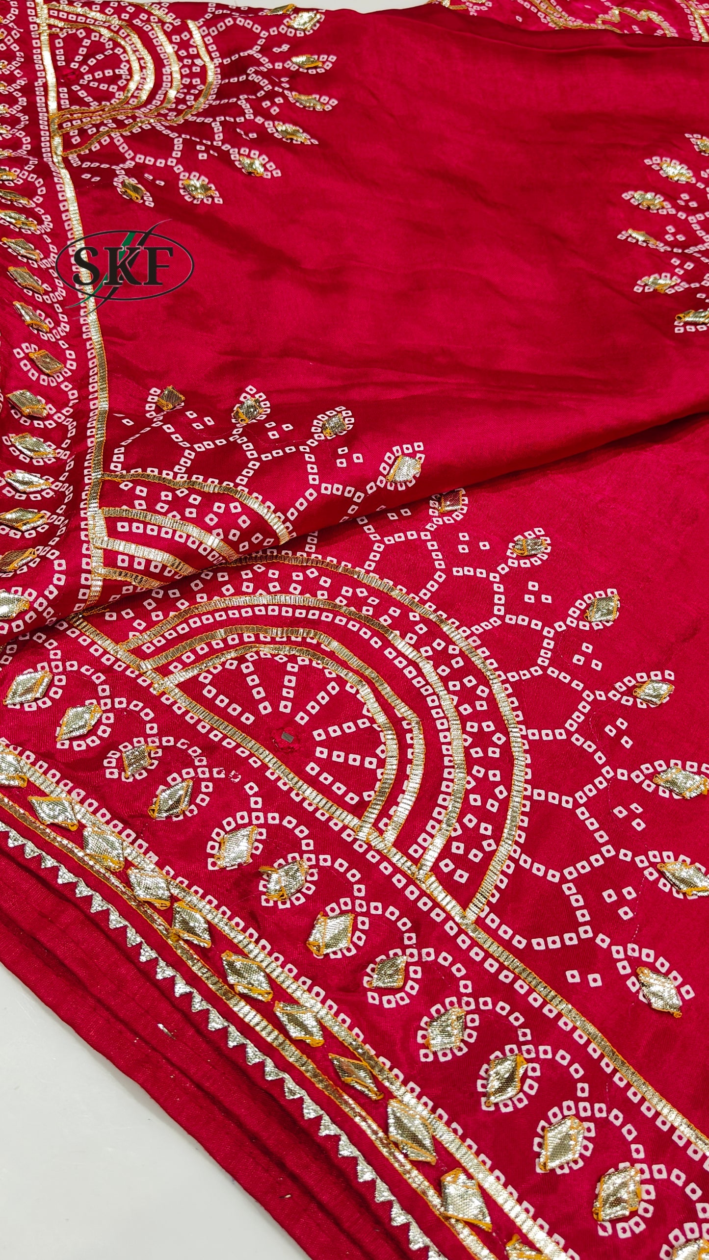 GAJJI SILK KACHA GOTTA CHAKRA BHANDHANI BORDER WORK RANI PINK SAREE BY SKFBHOLUBHAI