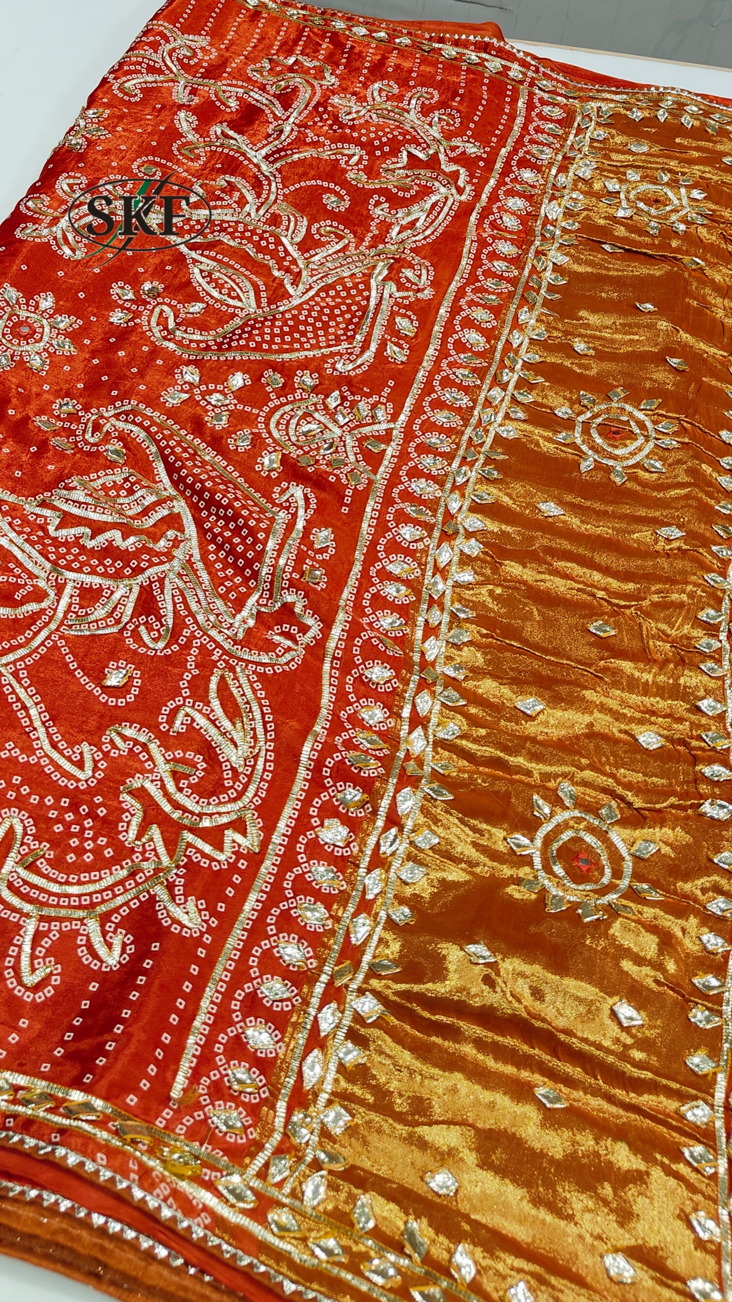 GAJJI SILK KACHA GOTTA CHAKRA BHANDHANI BORDER WORK SAREE BY SKFBHOLUBHAI