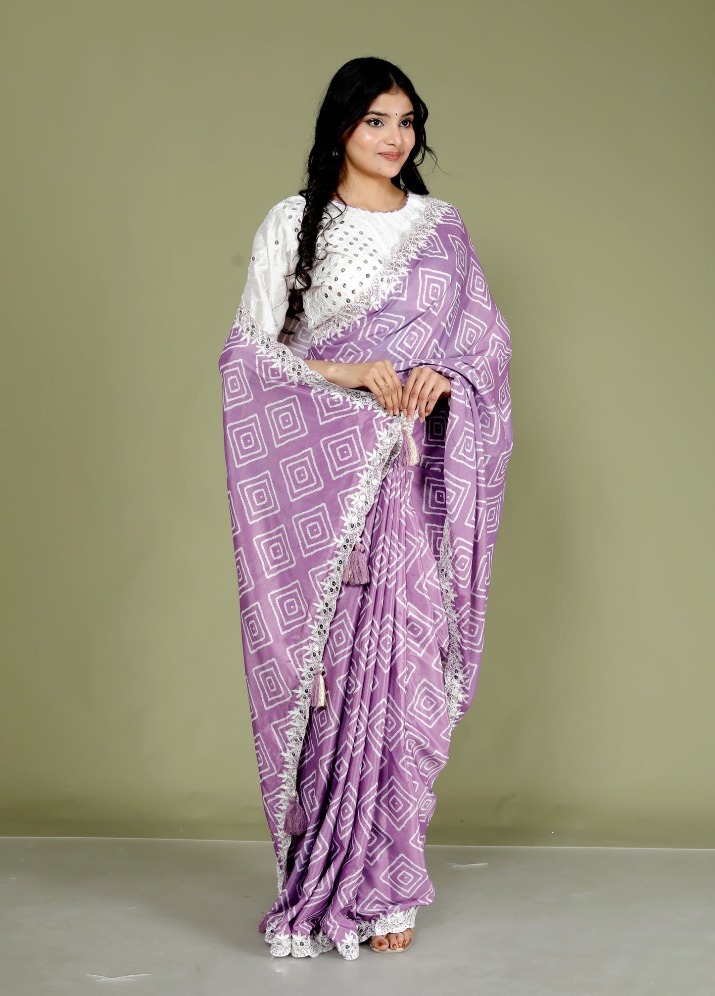 CHINON DIGITAL PRINT THREAD EMBROIDERY STICH BLOUSE LAVENDER SAREE BY SKFBHOLUBHAI