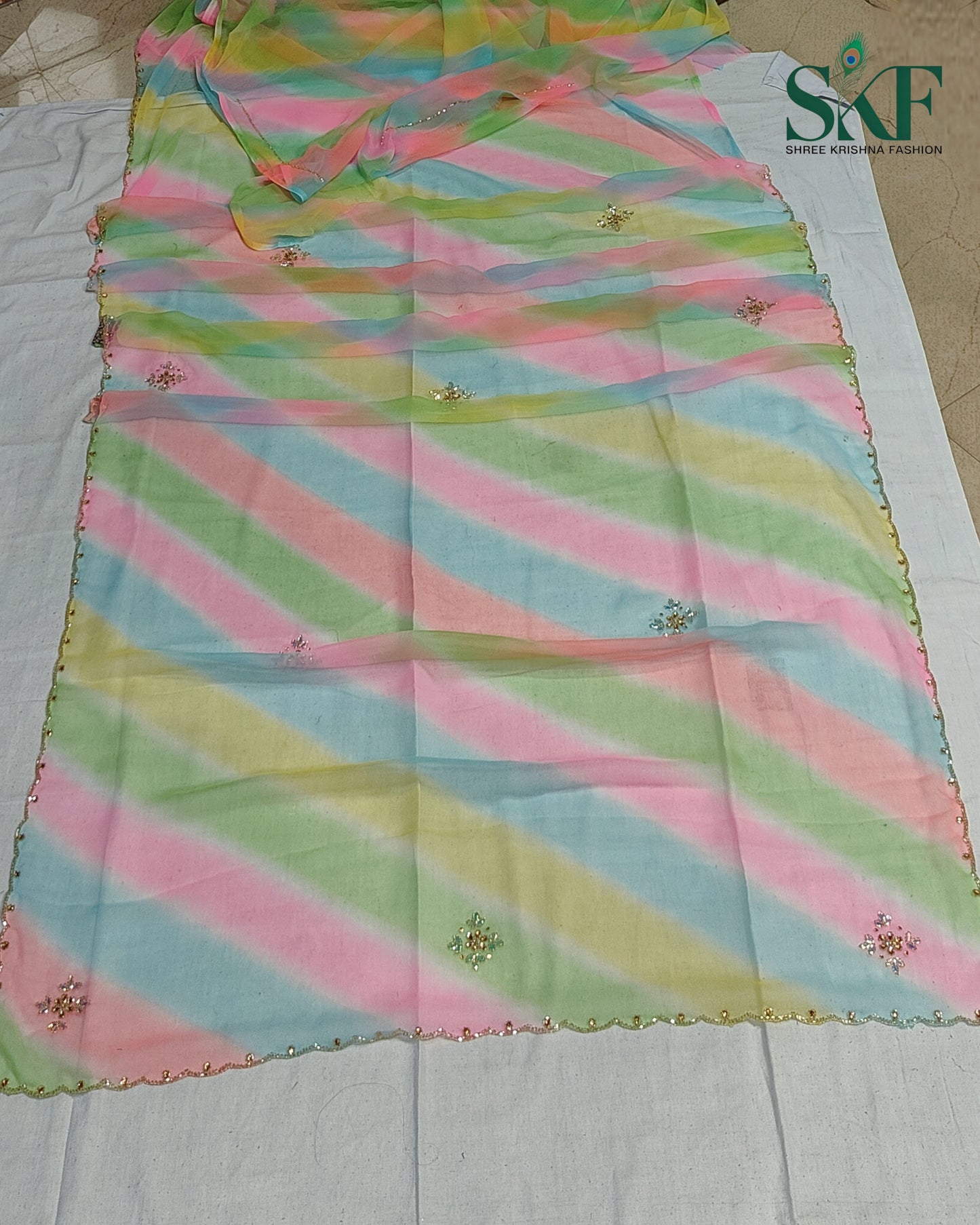 GEORGETTE 30×30 LEHRIYA KUNDAN HANDWORK MULTICOLOUR SAREE BY SKFBHOLUBHAI