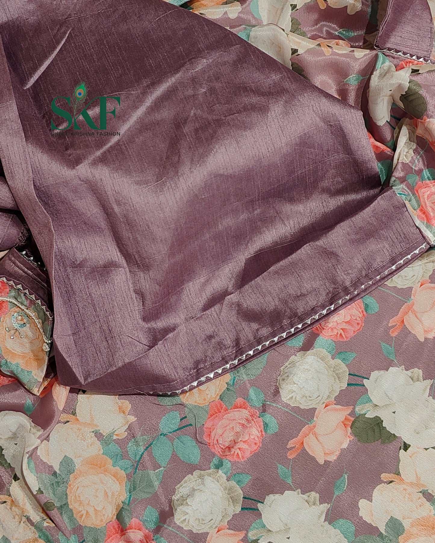 CHINON FLORAL DIGITAL PRINT HANDWORK LAVENDER SAREE BY SKFBHOLUBHAI