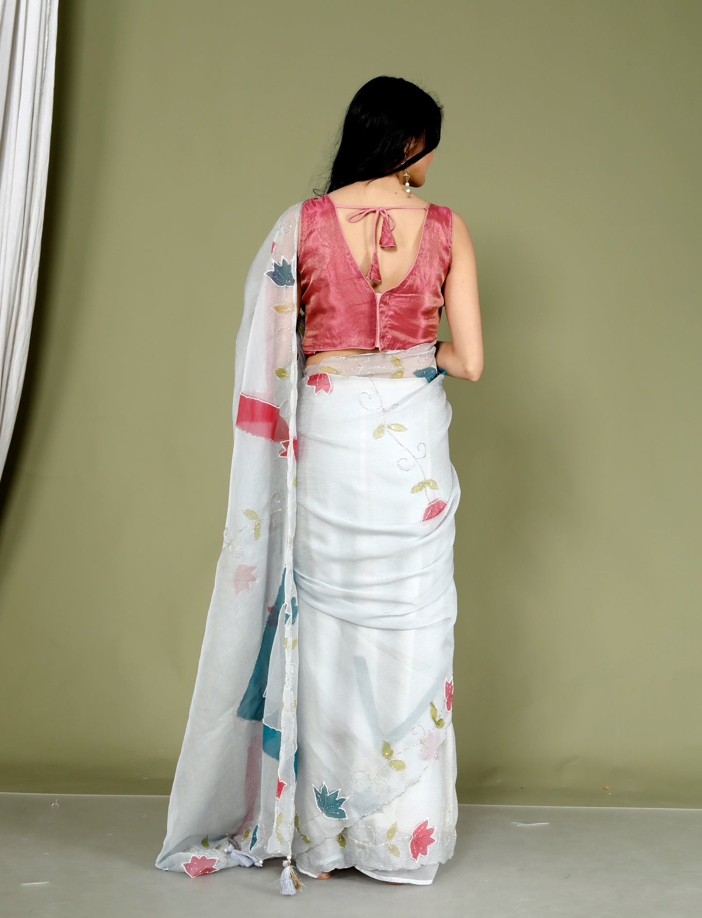 CHIFFON HAND PAINTED HANDWORK GREY SAREE BY SKFBHOLUBHAI