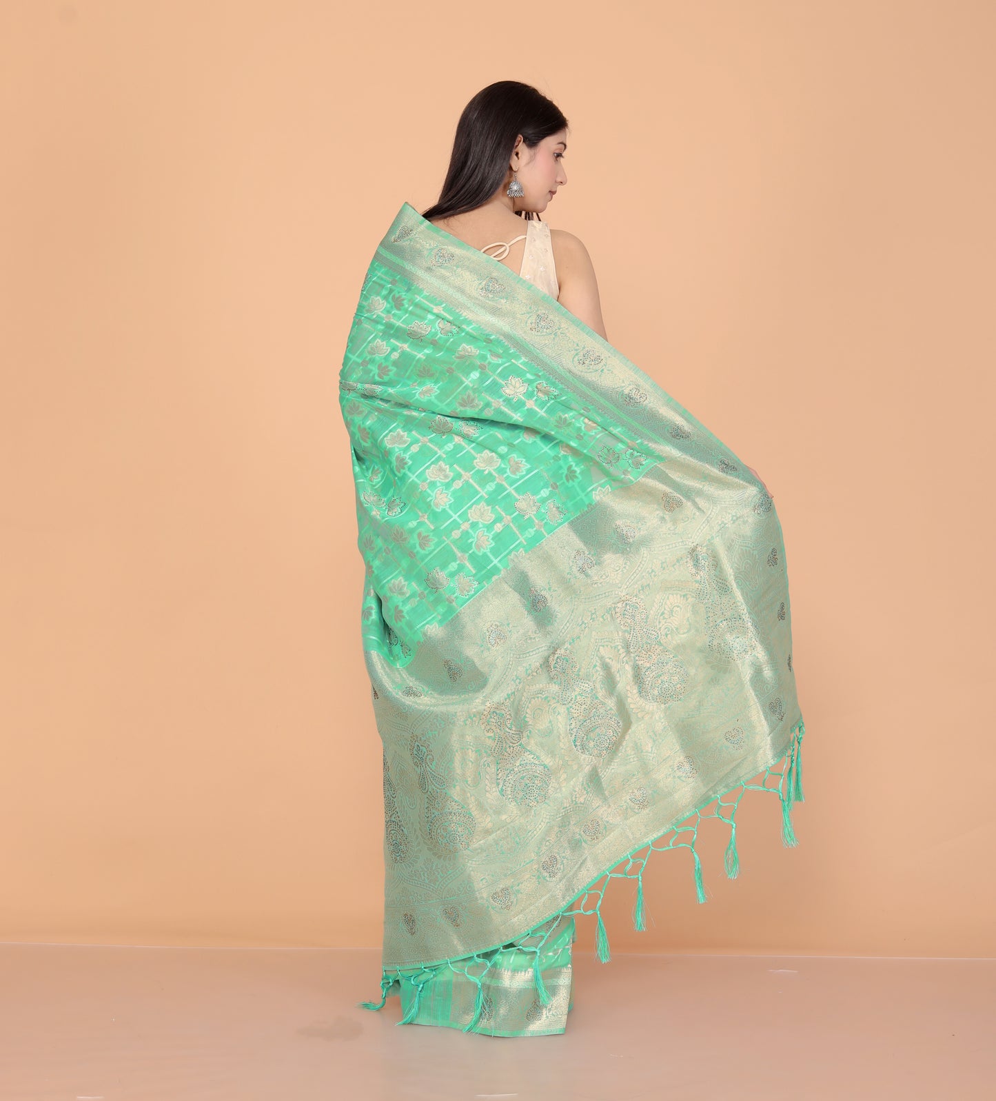 SILK WEAVING SEROSKI WORK SEE GREEN SAREE BY SKFBHOLUBHAI