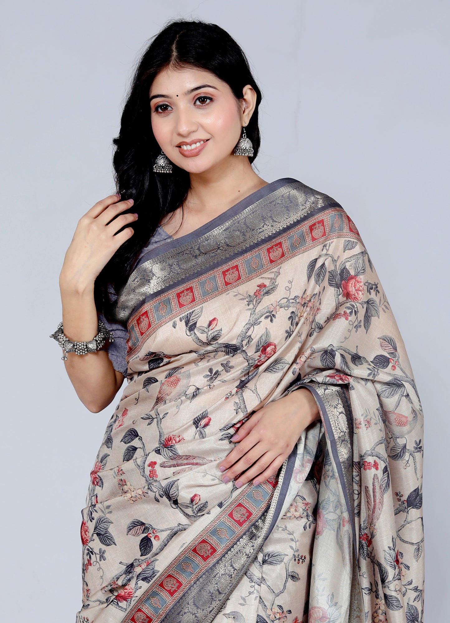 Pure Digital Tussar silk Zari Weaving saree