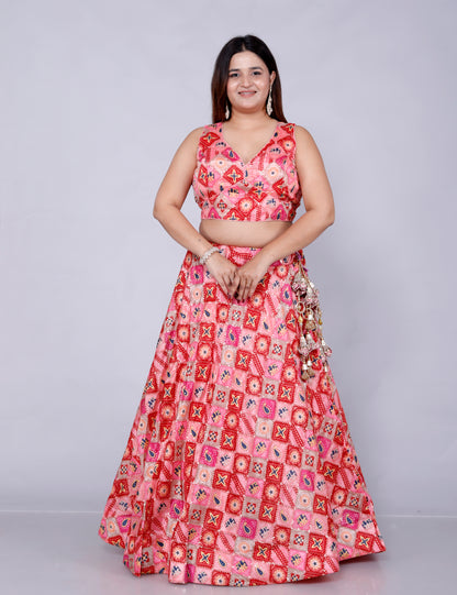 SILK HAND PAINTED ZARI OUTLINE WORK STICH PINK LEHNGA BY SKFBHOLUBHAI