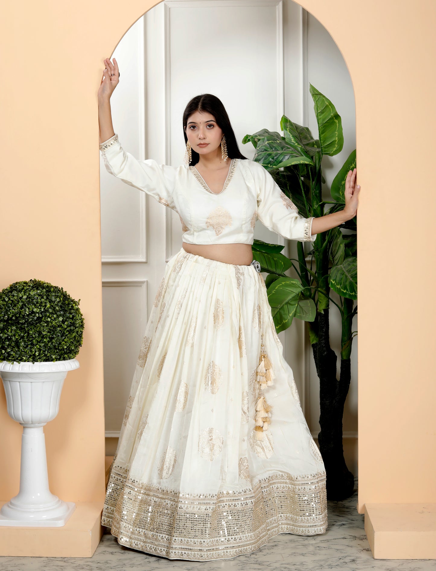 STYLISH IVORY SILK LEHNGA