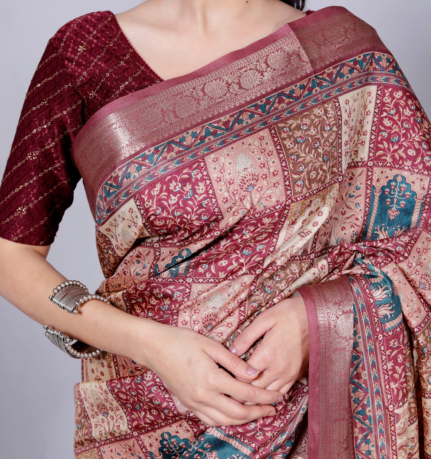 Pure Digital Tussar Silk Zari Weaving Saree